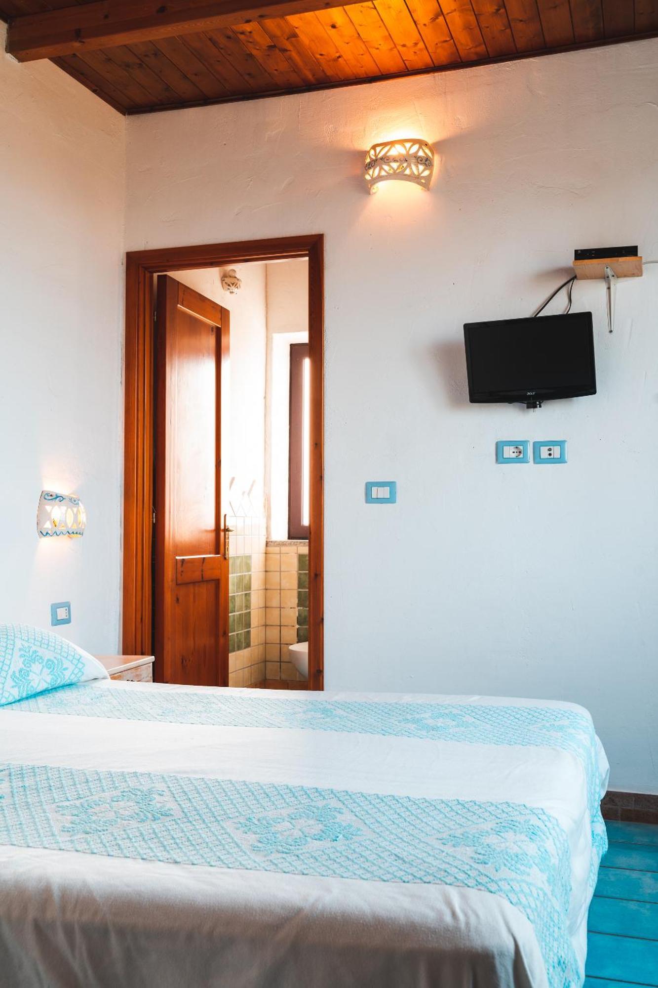 Agriturismo Irghitula Posada  Bagian luar foto