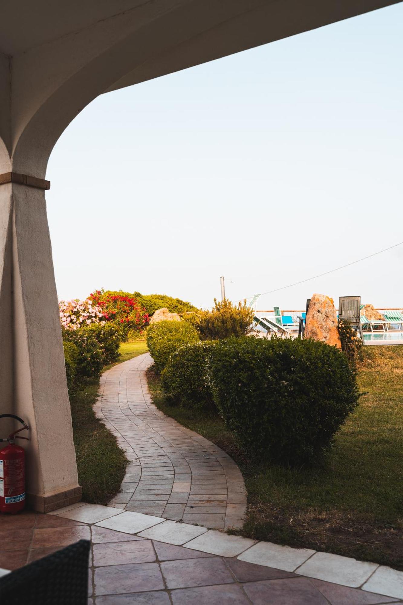 Agriturismo Irghitula Posada  Bagian luar foto