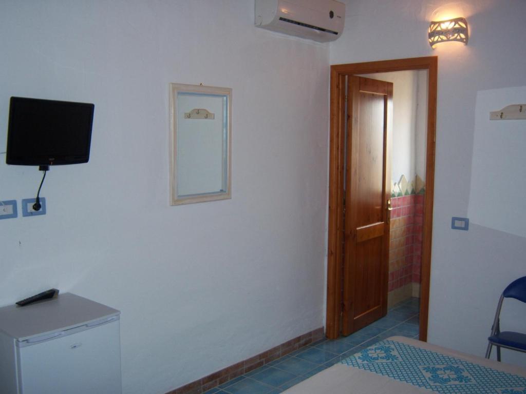 Agriturismo Irghitula Posada  Ruang foto