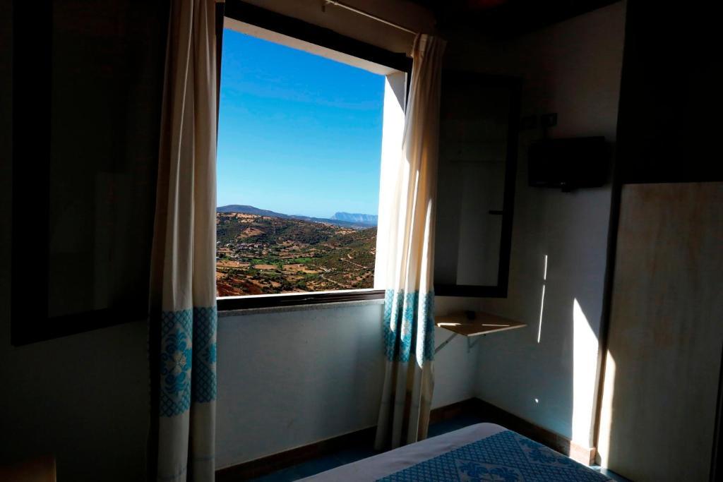 Agriturismo Irghitula Posada  Ruang foto