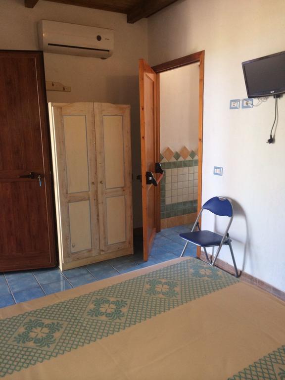 Agriturismo Irghitula Posada  Bagian luar foto